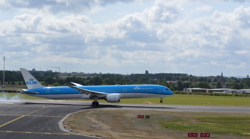 787 Maastricht Aachen Airport