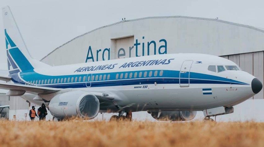 Aerolineas Argentinas 737 retro