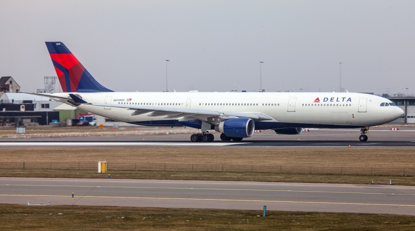 Delta A330