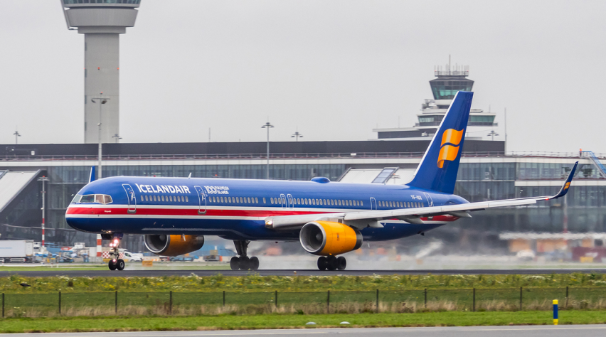 Icelandair 757-300