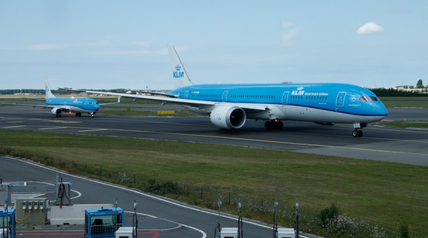 KLM-Boeing-787(c)Richard-Schuurman-1200