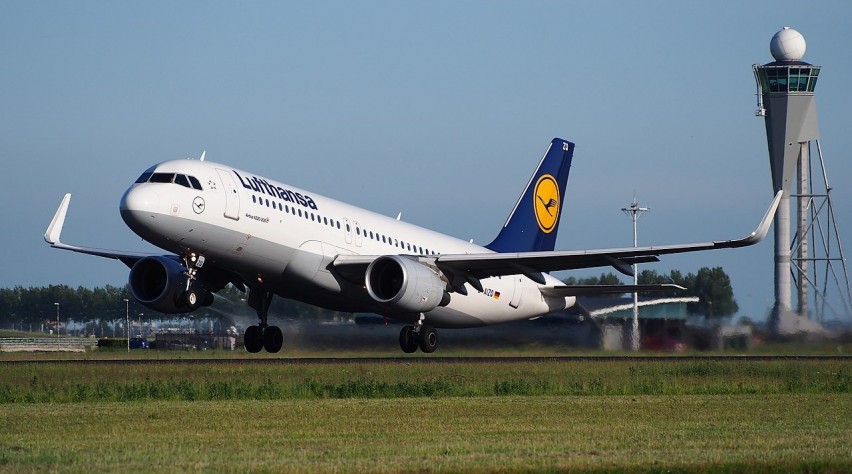 Foto (c) Alf van Beem Lufthansa Schiphol