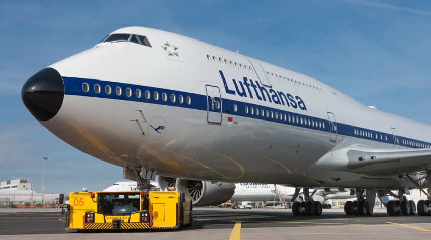 Lufthansa Boeing 747-8 Retro