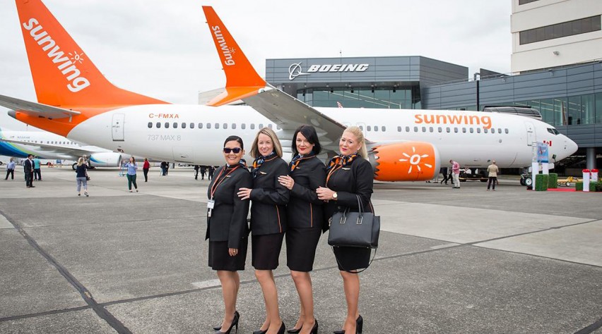 Sunwing Airlines Boeing 737 MAX 8