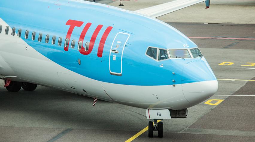 TUI fly Boeing 737