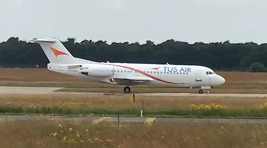 TUS Airways Fokker 70