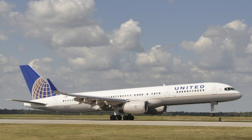 united, boeing 757-200