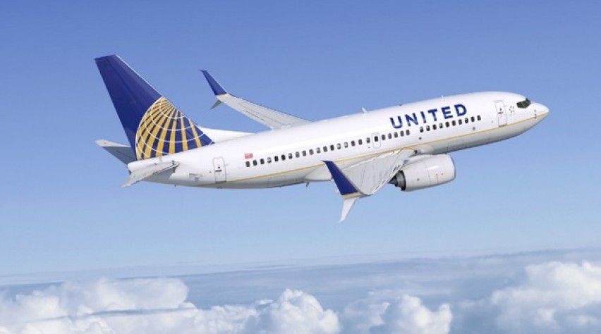 united, 737-700