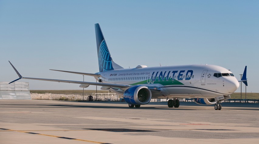 United 737 MAX eco
