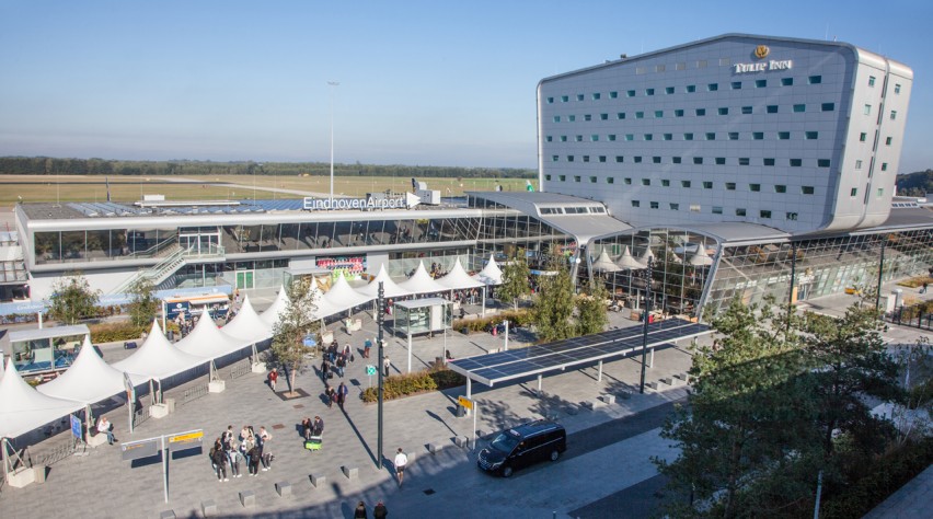 Eindhoven Airport voorterrein