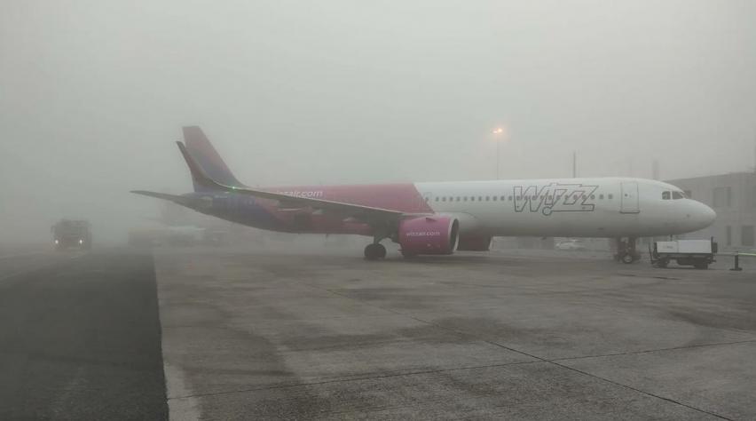Wizz Air Maastricht Aachen Airport Mist