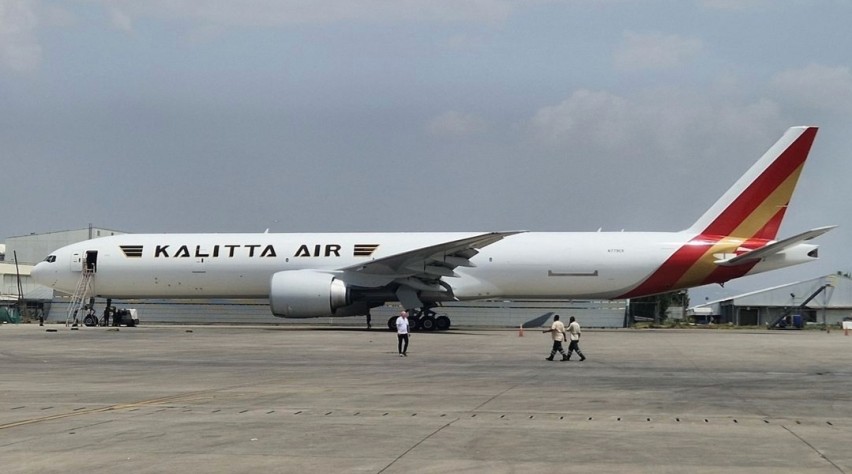 Kalitta Air 777-300ERSF