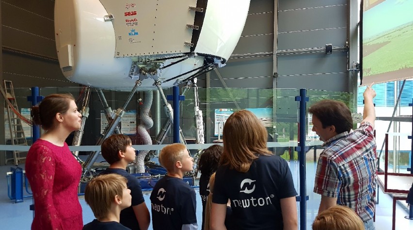 Foto (c) Reismedia Boeing Newton Mobile Flight Academy