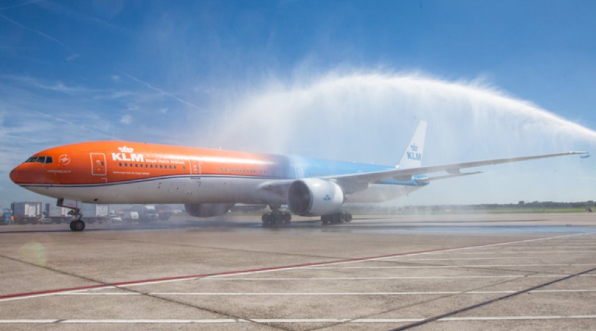 Foto (c) Reismedia orange pride, rio, boeing 777-300