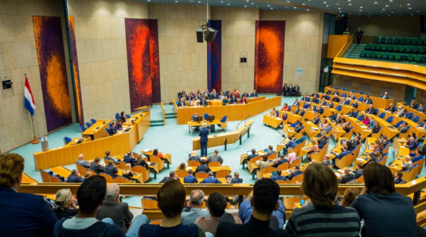 Tweede Kamer Debatteert Woensdagavond Over Schiphol Op Zee