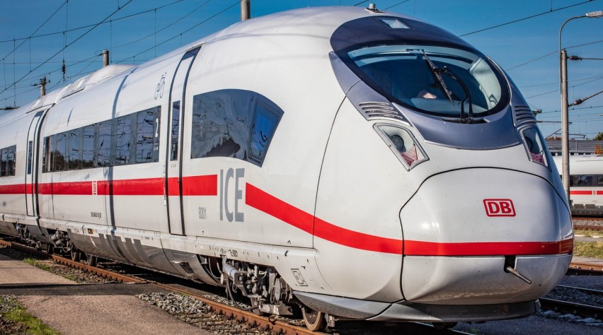 Foto (c) Deutsche Bahn ICE3neo Trein