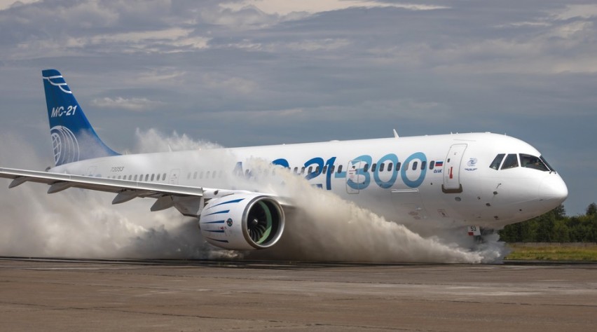 Irkut MC-21-300 watertest