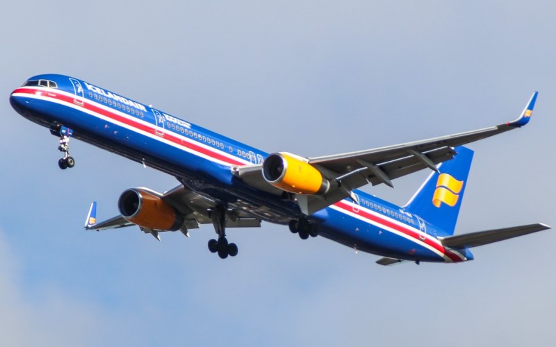 Icelandair 757-300