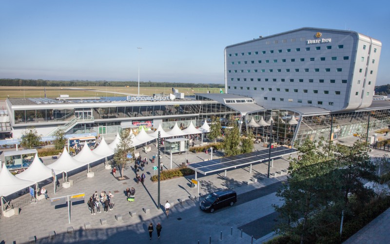 Eindhoven Airport voorterrein