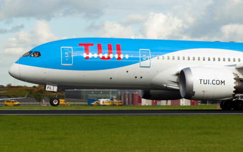 787 TUI