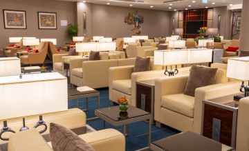 Emirates lounge JED