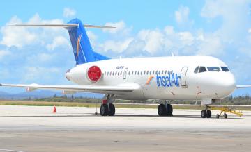 Insel Air Fokker 70