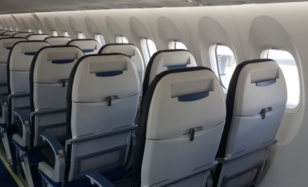 Foto (c) Reismedia Q400 cabine