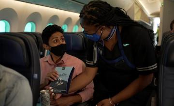 United Airlines cabin crew