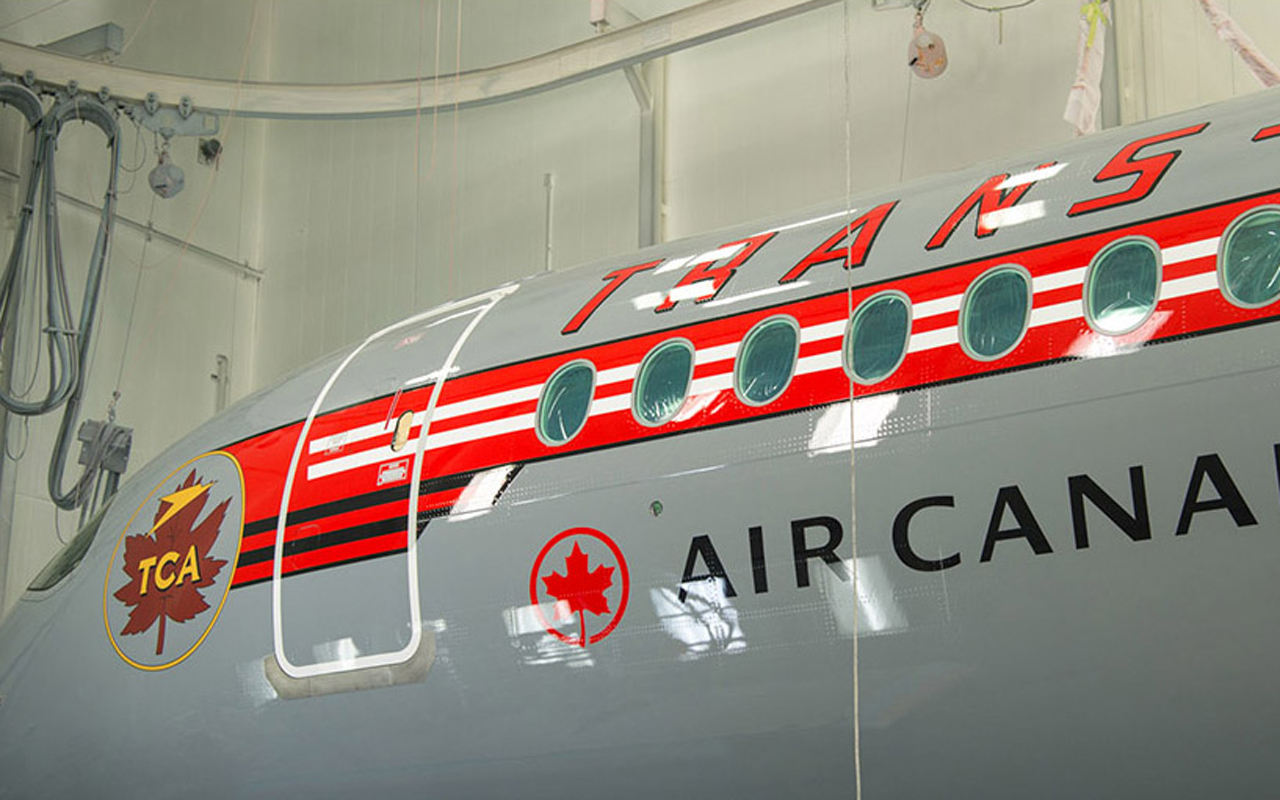 Air Canada A220 retro