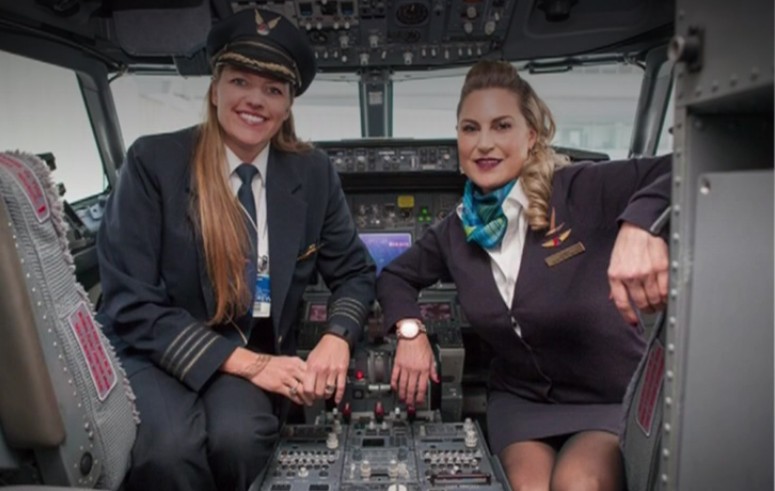 Stewardess geile geile stewardess