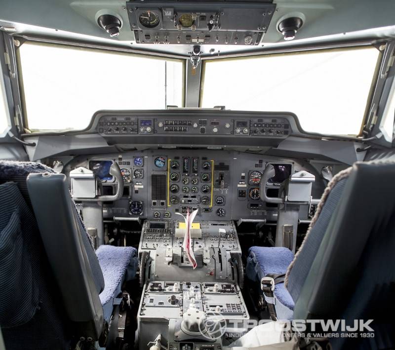 Cockpit Fokker 50