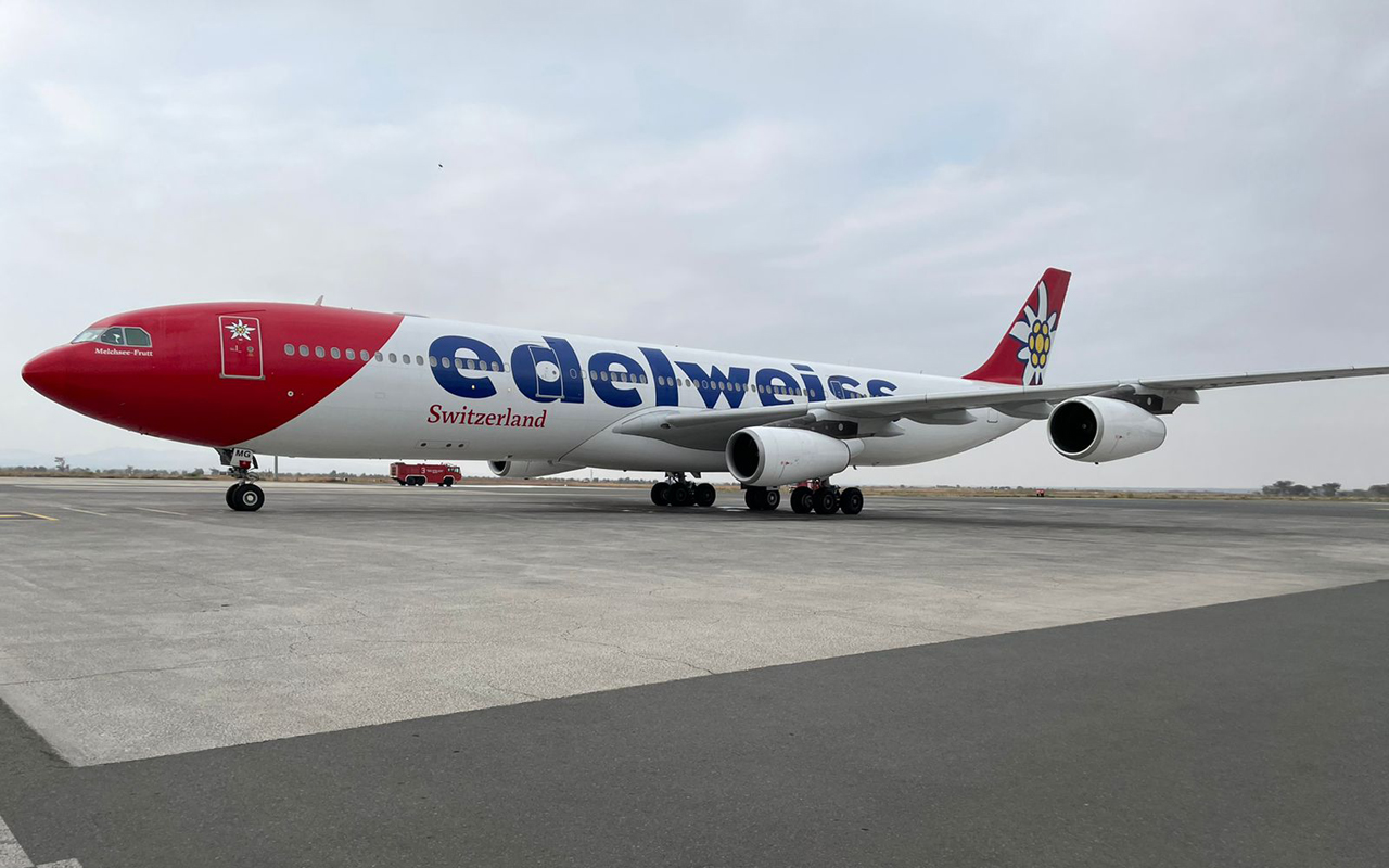 Edelweiss A340