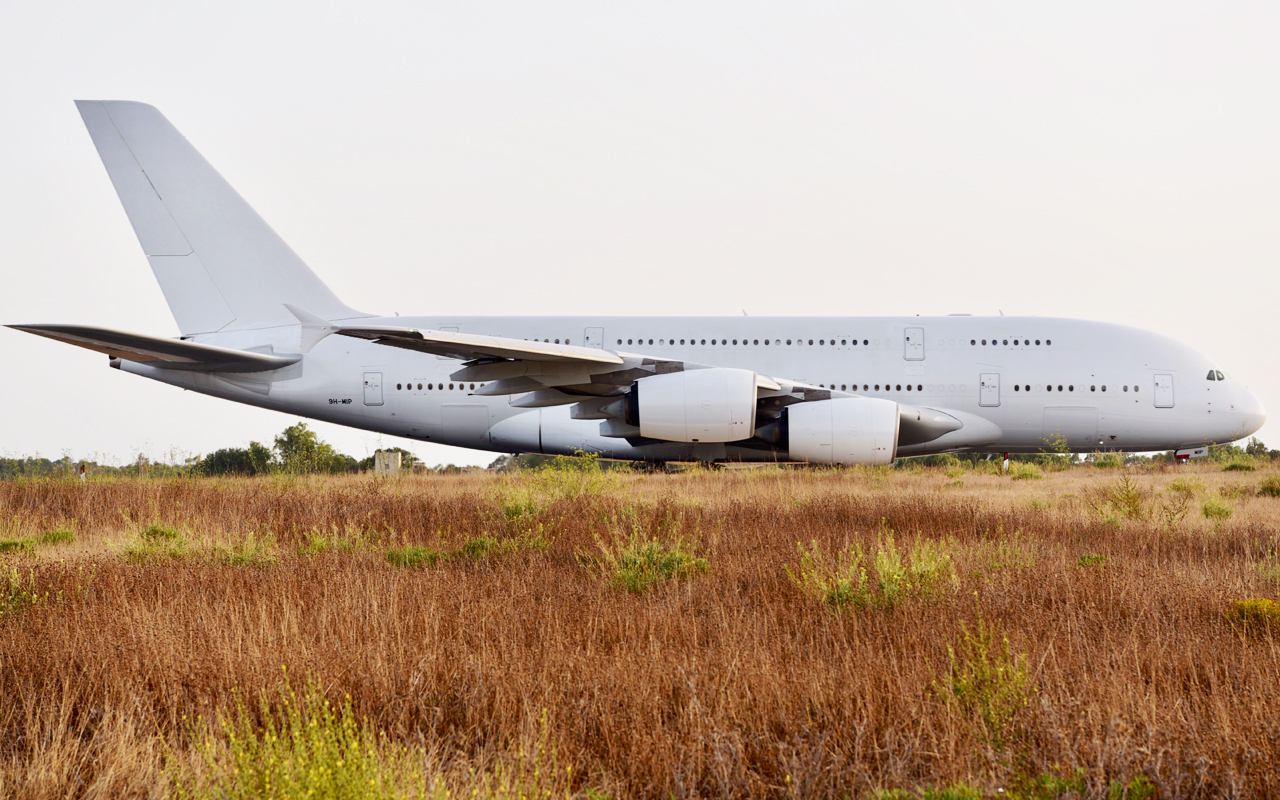 HiFly Airbus A380