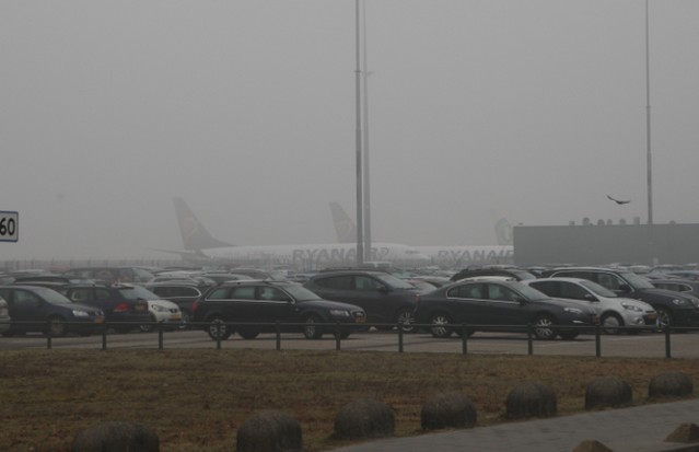 Vertragingen En Uitgeweken Vluchten Door Mist Op Eindhoven Airport ...