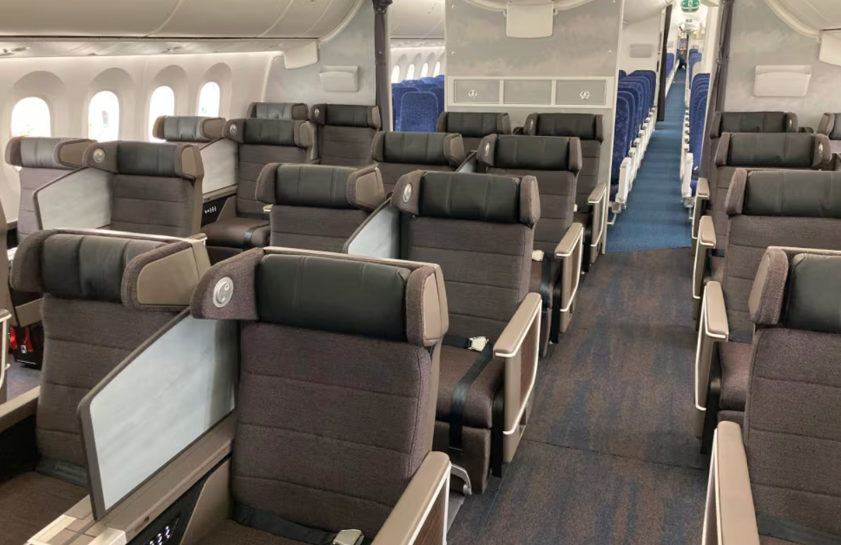 I 787-10 business class