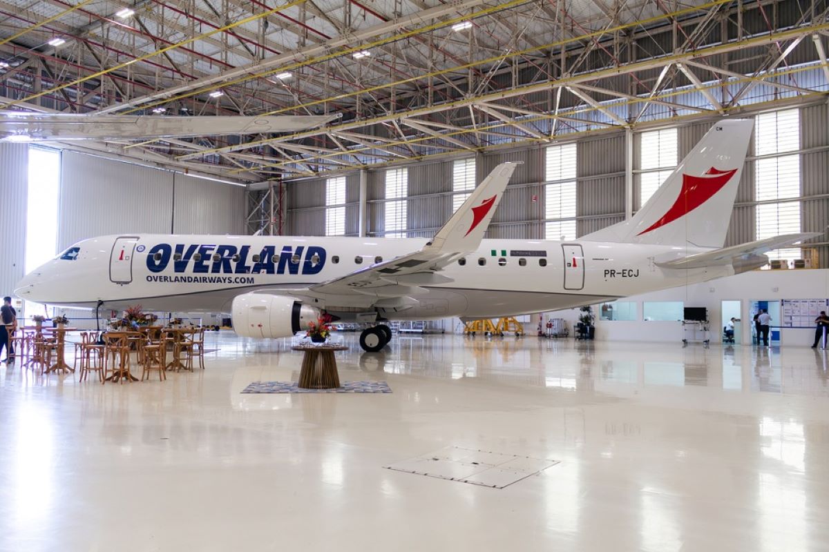 Overland Embraer 175